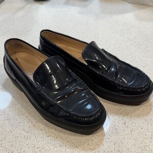 Tod’s navy patent leather Loafers